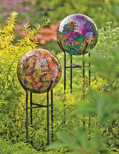 10&qout; Mosaic Globe