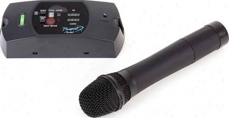 Fender &reg; High Quality Uhf Wireless Microphone & Receiver System For Pd Series