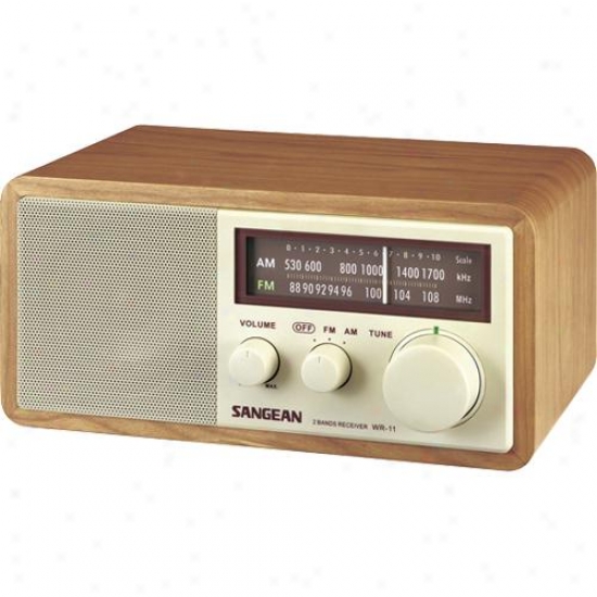 Sangeqn Wr-11 Am/fm Table Rasio In Wood Cabinet