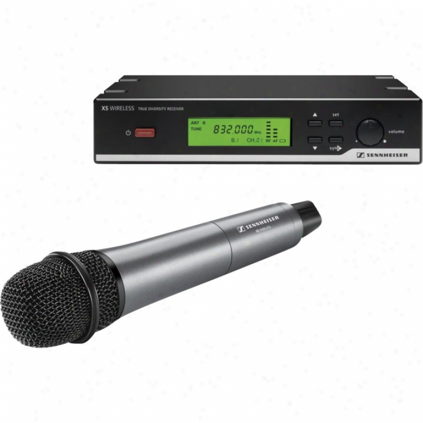 Sennheiser Xsw 35 A Frequency Vocal Set Wireless Microphone System