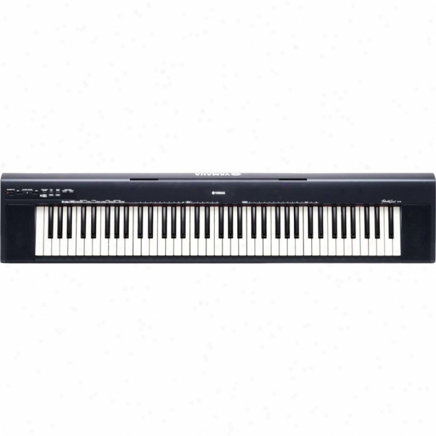 Yamaha Np-30 76-key Lightweught Portable Grand Digital Piano - Black