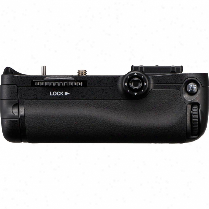 Nikon Mb-d11 Multi-power Battery Pack For D7000