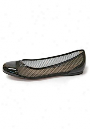 Ellen Tracy Callen Black Patent Leather Flats 310627-10-8