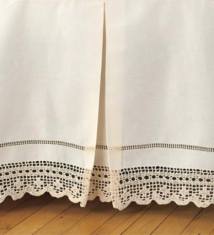 14"l Queen Crochet Bed Skirt
