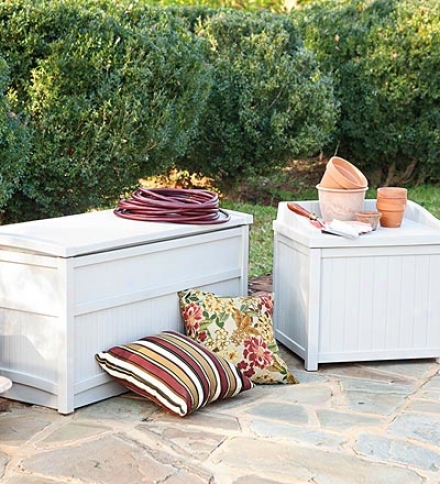 Medium Weather-resistant Maintenance-free Resin Storage Box With Stay-dry Lid