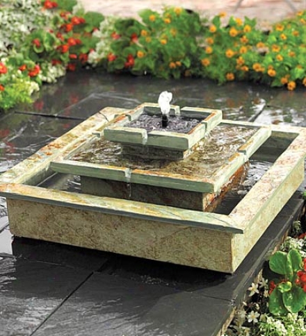 Outdoor Stepped Slate Soiar Fountain