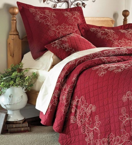 Scarlet Reversible Bedding With Embroidery-full/queen