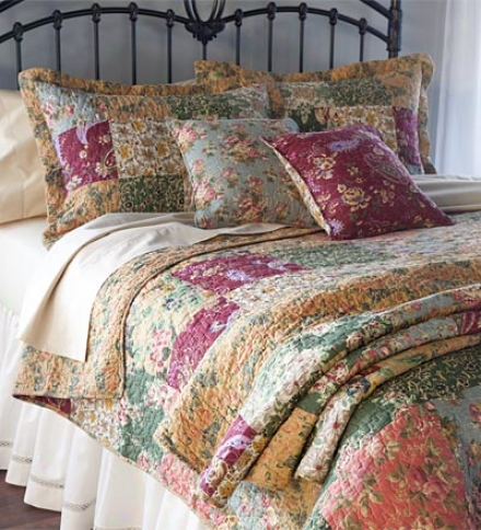 Twon 100&#37; Cotton Paisley Patchwork Block Quilt Bonus Set