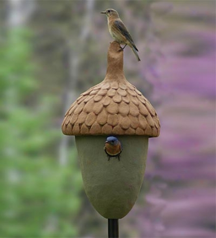 Usa-made Acorn-shaped Bluebird Chateau Pole-mount Birdhouse