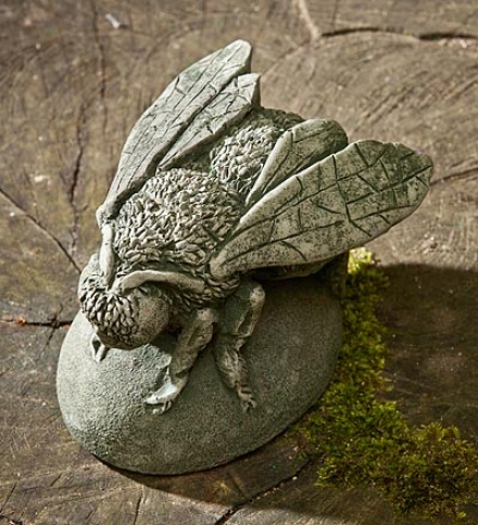 Usa-made Handcrafted Cast-stone Bee Buzz