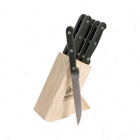 Six Piece Stainless Steal Steak Knife Set With Wooden Block