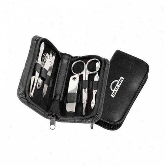 Stainless Steel 6 Piece Manicure Set With Scissors