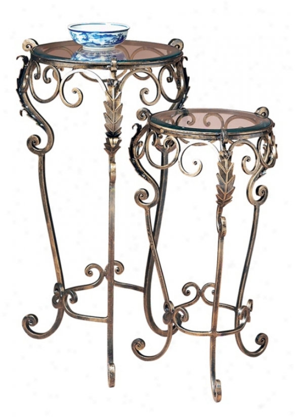 Acanthus Leaf And Glass Set Of 2 Nesting Tables (k0962)