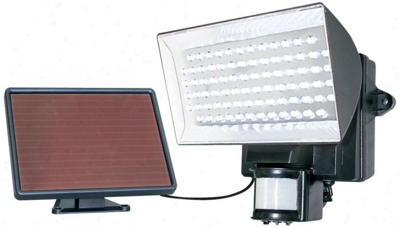 Blakc Solar Power Motion Activated 80 Led Flood Light (t4486)