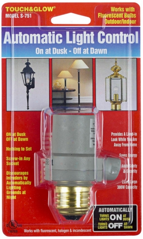 Cfl Dusk-to-dawn Screw-in Socket Light Control (k5557)