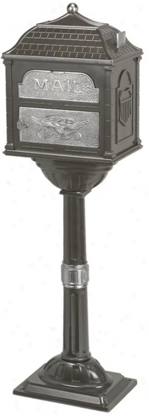 Classic Bronze Mailbox With Pedestal (93861)