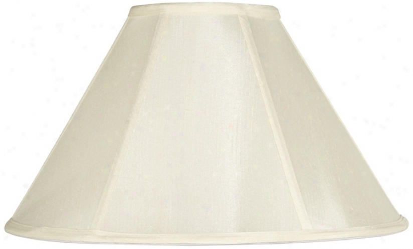 Eggshell Sovereignty Lamp Shade 5x15x10 (spided) (v9582)