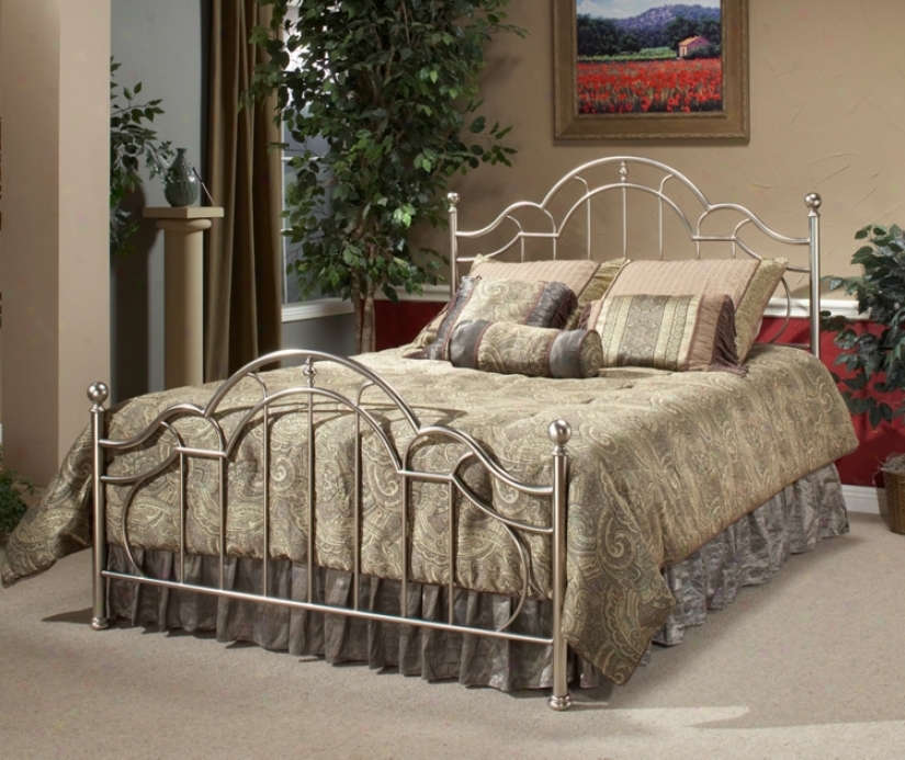 Hillsdale Mableton Antique Pewter Bed (queen) (t4276)