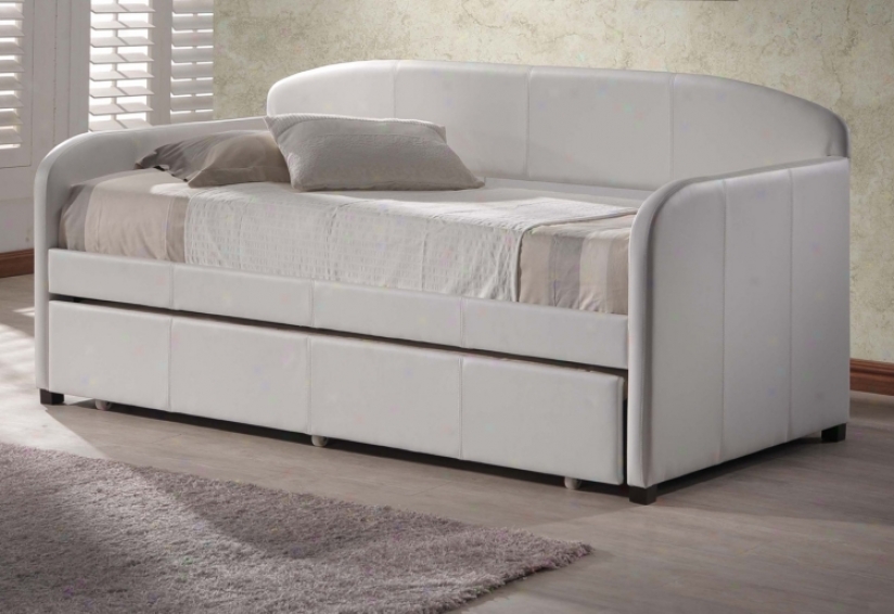 Hillsdale Springfield White Faux Leather Daybed (v9662)