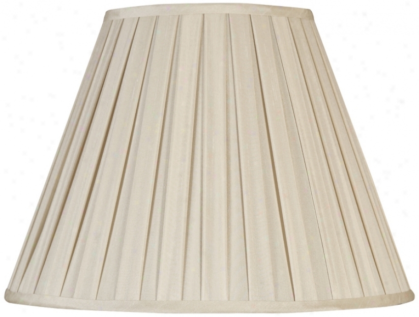 Off White Faux Silk Pleated Shade7x14x11 (spider) (r2542)