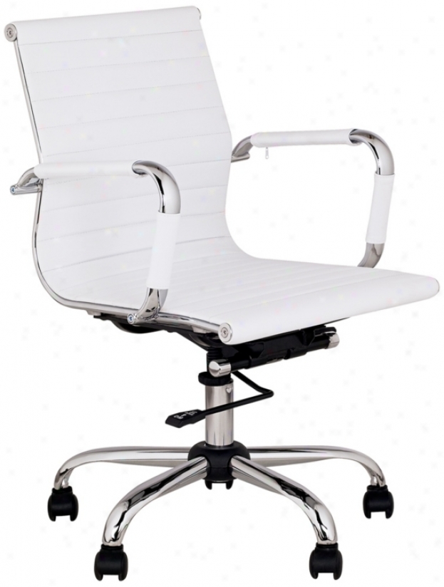 White Lea5her Low Back Swivel Office Chair (m5402)