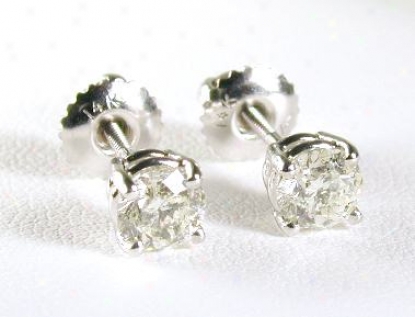 0.95 Ctw Round Diamond Post Earrings (1.0ctw - Si1/2 - H-i)