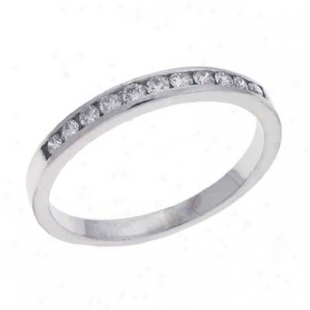 14k White Channel-set Round 0.23 Ct Diamond Baand Ring