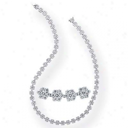 14k White Prime 26.07 Ct Diamond Necklace