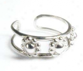 Three Flower White Toe Ring