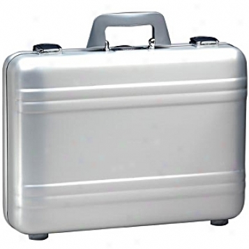 Zero Halliburton Aluminum Attaches 4in. Silver Elite Attache Case