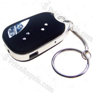 Rechargeable 2mp Pin-hole Spy Av Camera Disguised As Car Keychain (tf Sot) - Eu Charger