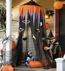 30" Diameter Black Netting Monstrously Huge Halloween Hideaway