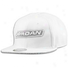 Jordan Retro 3 Fitted Cap - Mens - White/black