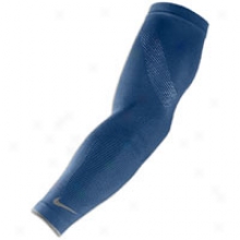 Nike Pro Combat Basketball Players Sleeve - Mens - Navy