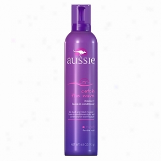 Aussie Catch The Wave Hair Mousse + Leavve-in Conditioner, Flexible Hold