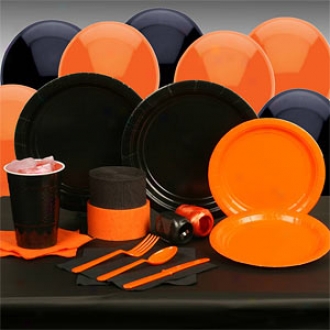 Buyseasons Costumes Party Kit, Black And Orange Deluxe Party Kit, 24 Guests