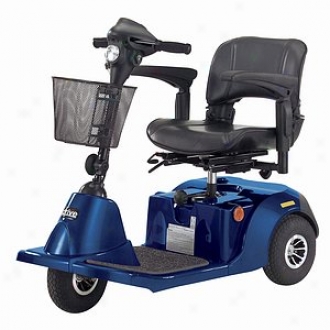 Daytona 3 Gt Medium Sized 3 Wheel Scooter With Comfortable Padded Seat Blue