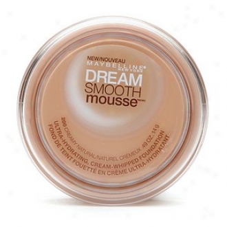 Maybelline Dream Smooth Mousse Ultra Hydrating, Cream Whipped Foundation, Creamy Natural 200
