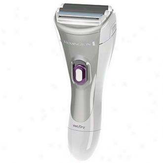 Remington Microscreen Smooth & Silky Rechargeable Wet/dry Shaver With Aloe Vera, Wdf-4830